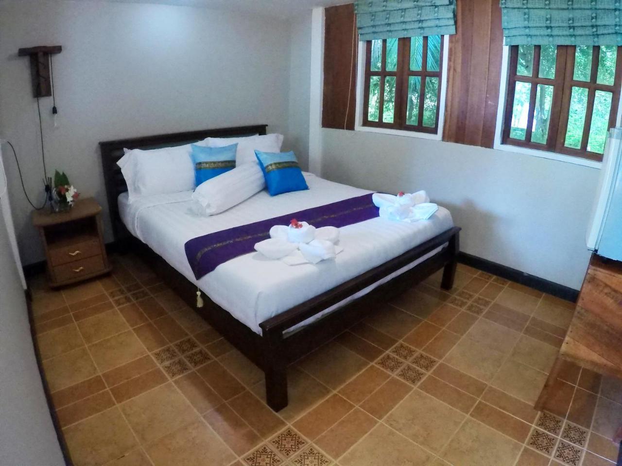 Dolphin Bay Beach Resort Ко Панган Екстериор снимка
