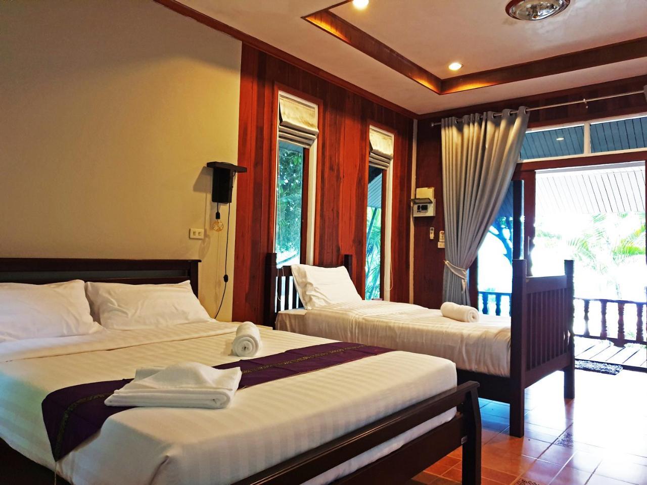 Dolphin Bay Beach Resort Ко Панган Екстериор снимка