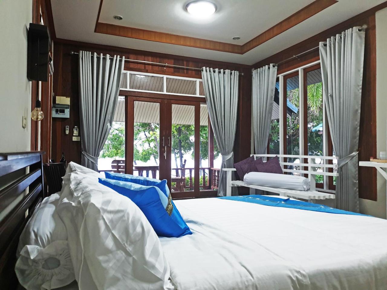Dolphin Bay Beach Resort Ко Панган Екстериор снимка
