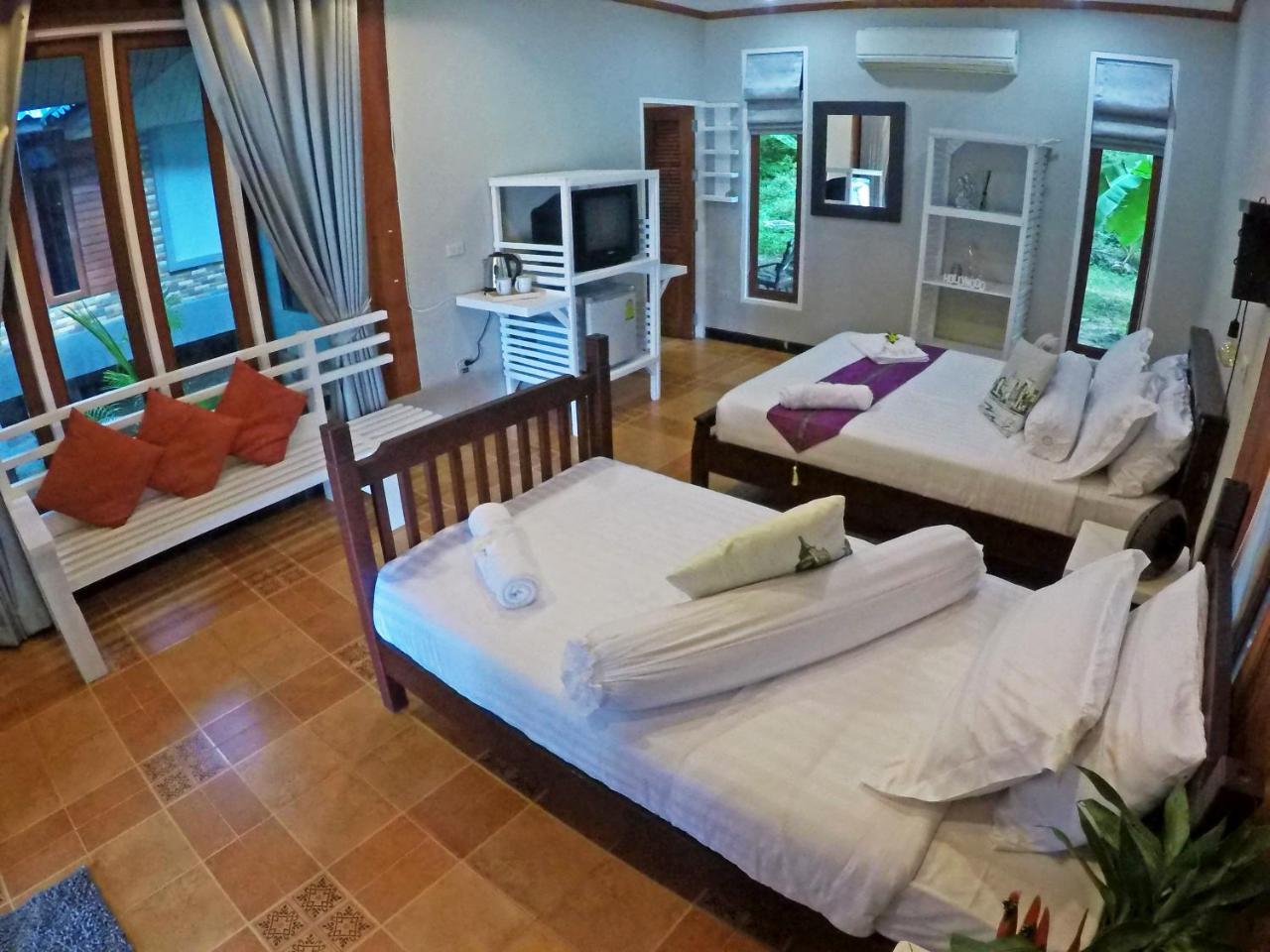 Dolphin Bay Beach Resort Ко Панган Екстериор снимка