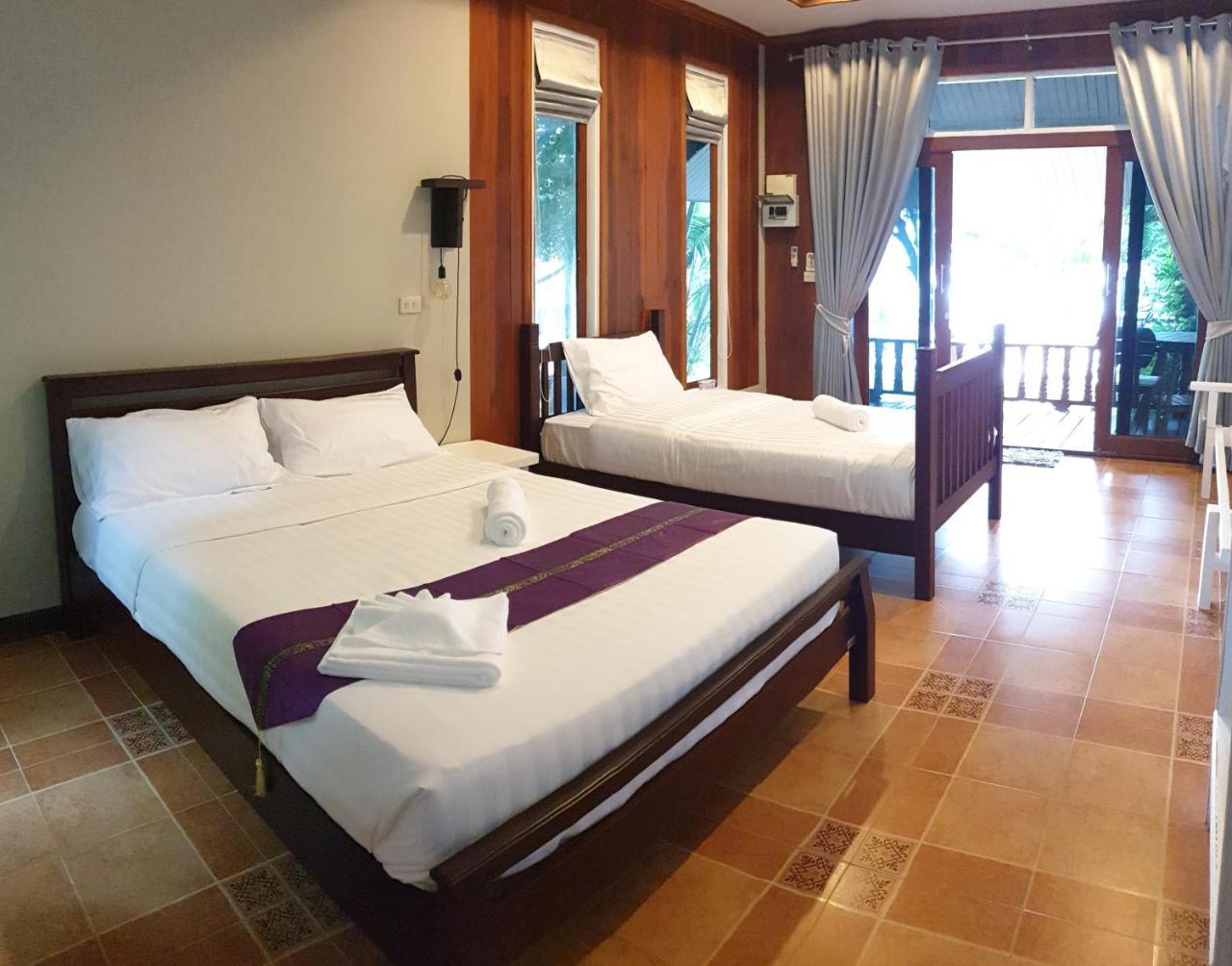 Dolphin Bay Beach Resort Ко Панган Екстериор снимка